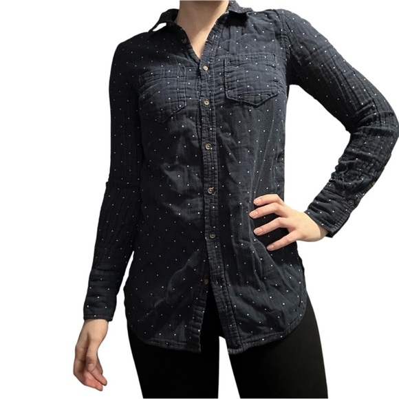 Merona Tops - Merona long sleeve button down in navy blue, size XS